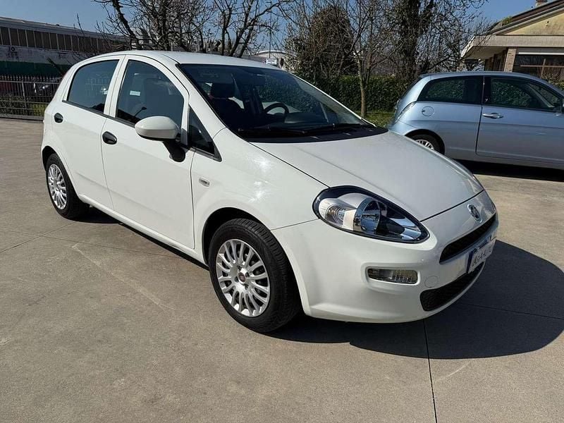Usata Fiat Punto 69 CV (50 kW) 2016 Bianco Utilitaria