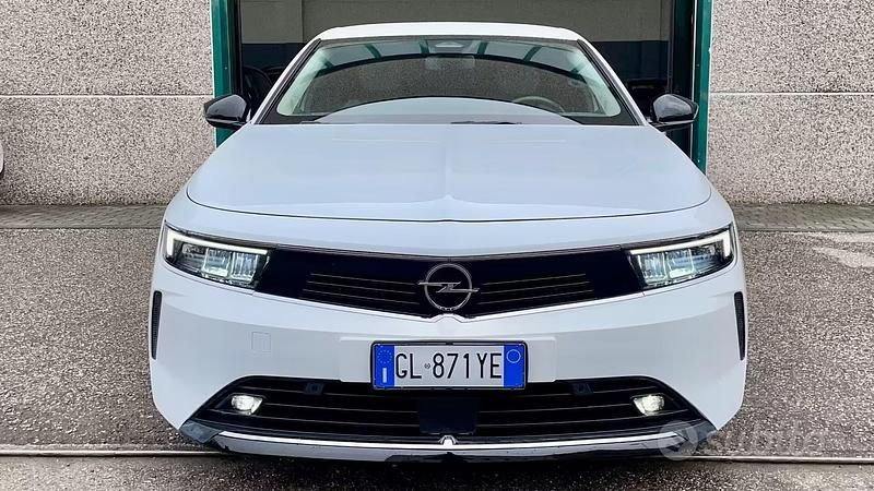 Usata Opel Astra Business Elegance 131 CV (96 kW) 2022 Bianco Berlina