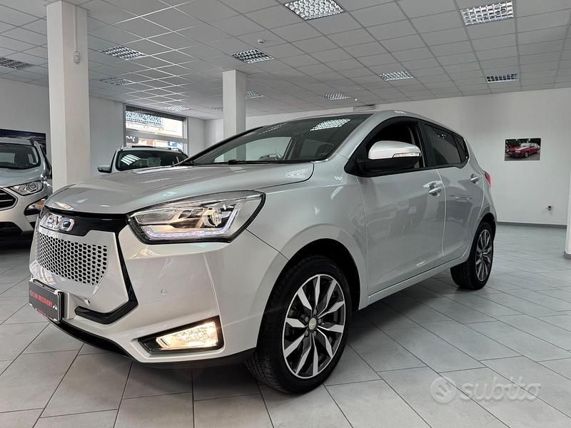 Usata EVO Evo 3 113 CV (83 kW) 2023 Argento SUV