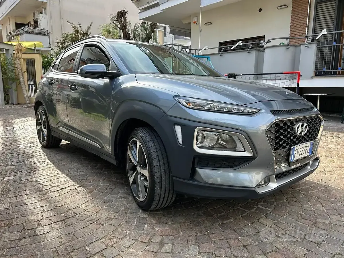 Usata Hyundai Kona Turbo 120 CV (88 kW) 2018 Grigio SUV