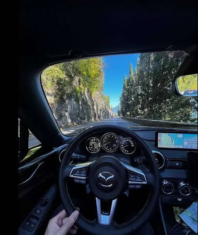 Usata Mazda MX5 Exclusive-Line 132 CV (97 kW) 2025 Grigio Cabrio