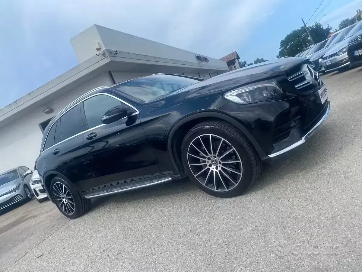 Usata Mercedes GLC250 Premium 204 CV (150 kW) 2017 Nero SUV