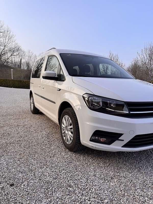 Usata VW Caddy 102 CV (75 kW) 2018 Bianco Monovolume