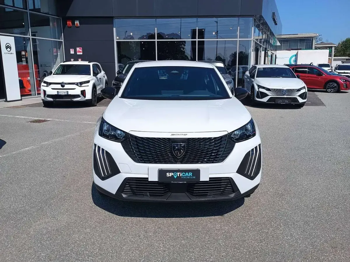 Nuova Peugeot 2008 Style 102 CV (75 kW) 2026 Bianco okenite SUV