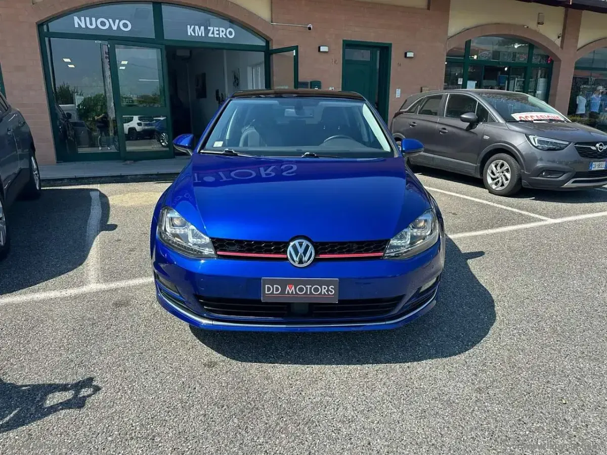 Usata VW Golf VII Highline 110 CV (80 kW) 2016 Blu/azzurro Berlina