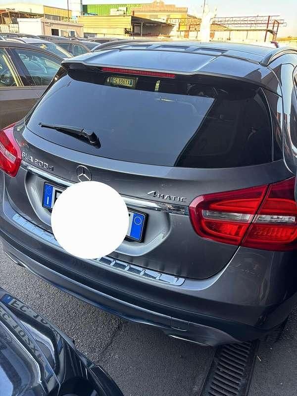 Usata Mercedes GLA200 Premium 136 CV (100 kW) 2016 SUV