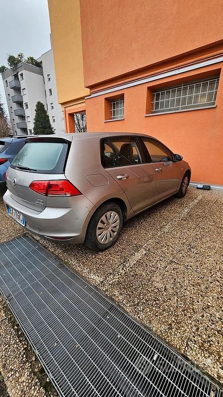 Usata VW Golf VII 110 CV (80 kW) 2014 Berlina