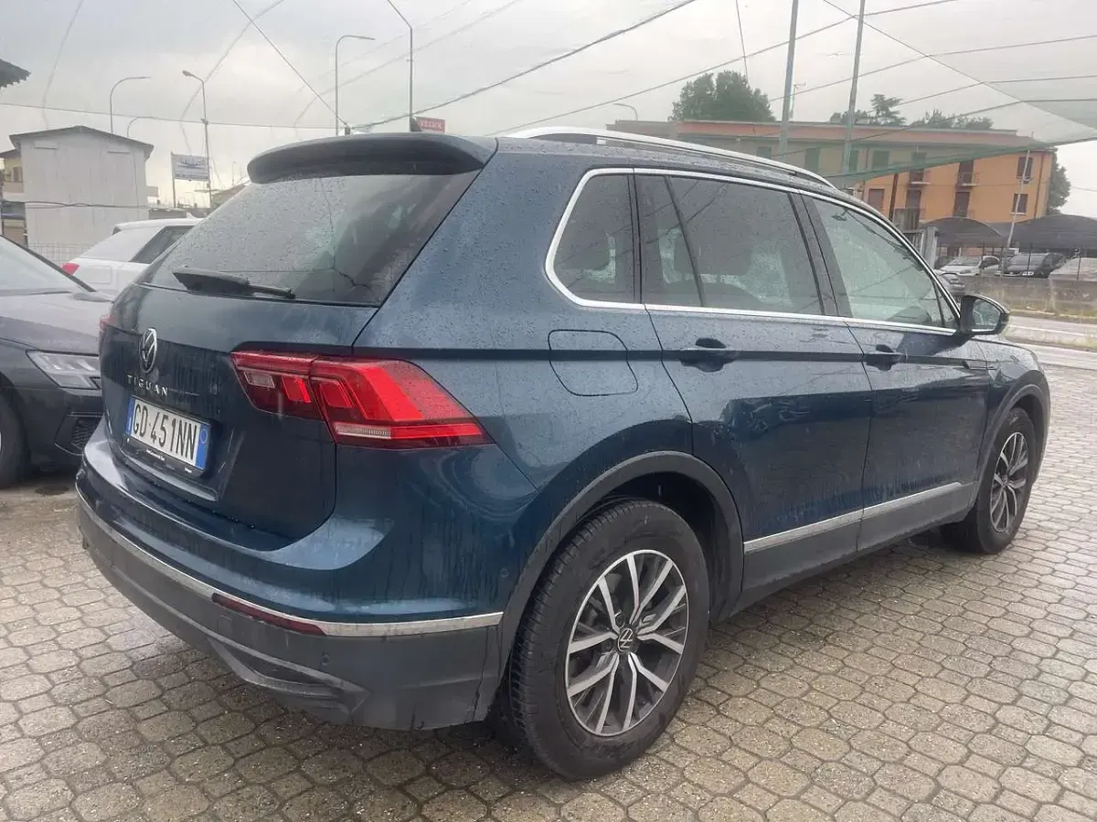 Usata VW Tiguan Life 122 CV (89 kW) 2021 Blu/azzurro SUV