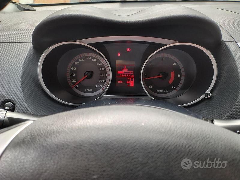 Usata Citroën C-Crosser 160 CV (117 kW) 2009 Bianco SUV