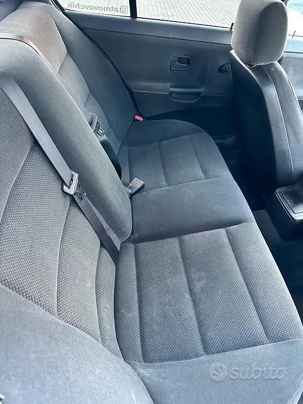 Usata BMW 318 115 CV (84 kW) 1994 Blu Berlina