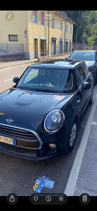 Usata Mini ONE 75 CV (55 kW) 2018 Nero Utilitaria