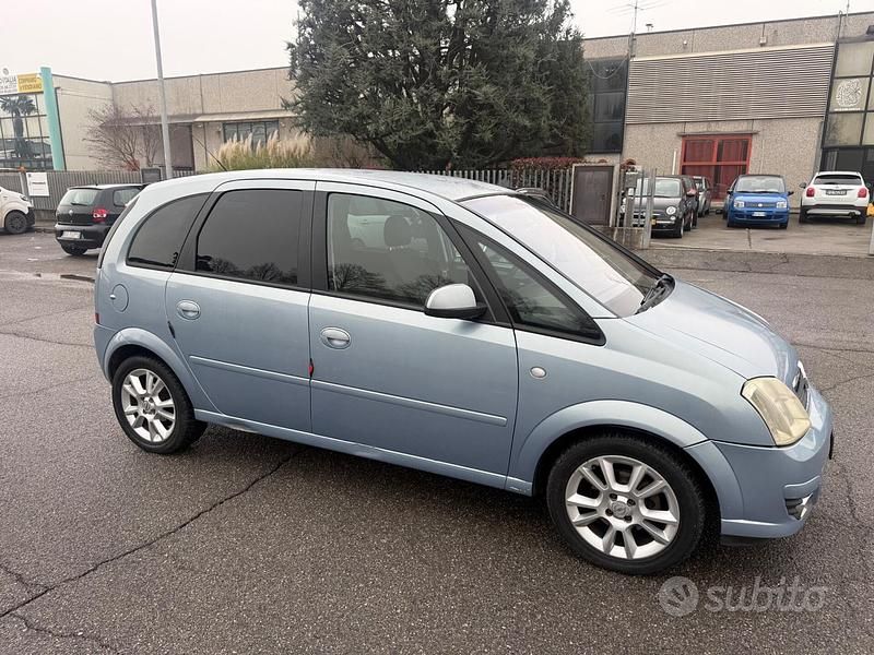 Usata Opel Meriva Cosmo 99 CV (72 kW) 2008 Blu Monovolume