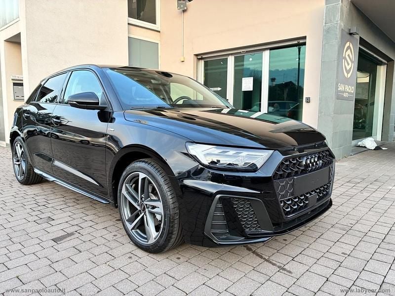 Nuova Audi A1 Black Edition 116 CV (85 kW) 2025 Nero Utilitaria