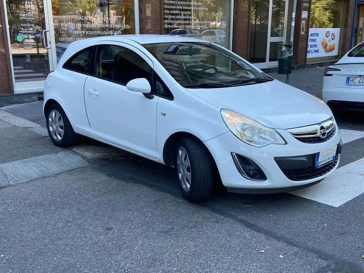 Usata Opel Corsa Eco 86 CV (63 kW) 2013 Bianco Utilitaria