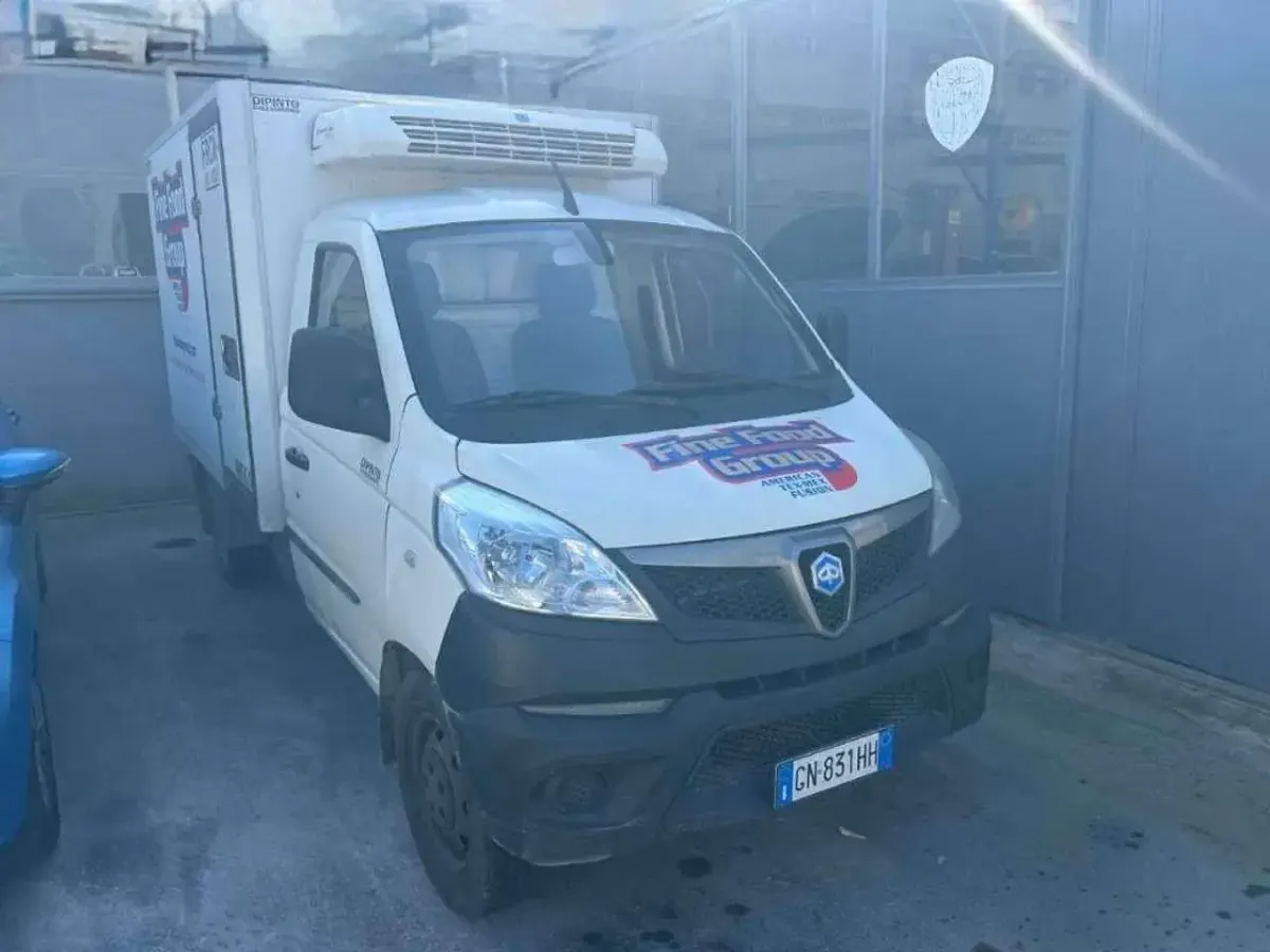 Usata Piaggio Porter 106 CV (77 kW) 2023 Bianco