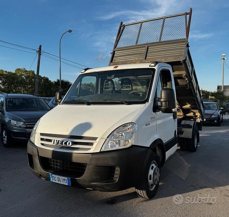 Usata Iveco Daily 96 CV (70 kW) 2007 Bianco