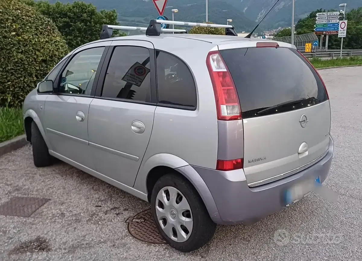 Usata Opel Meriva 75 CV (55 kW) 2008 Grigio Monovolume