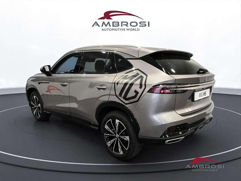 Usata MG HS Luxury 170 CV (125 kW) 2024 Sterling silver SUV