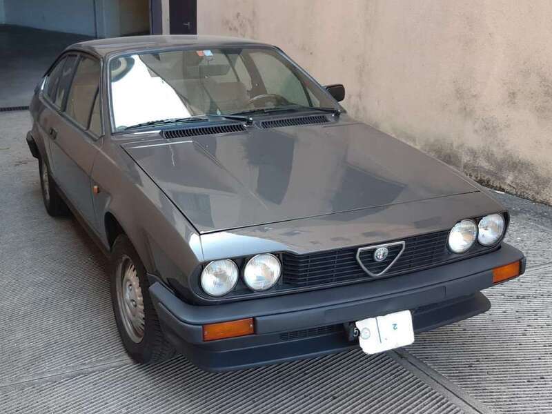 Usato 1982 Alfa Romeo GTV 2.0 Benzin 129 CV (12.900 €)