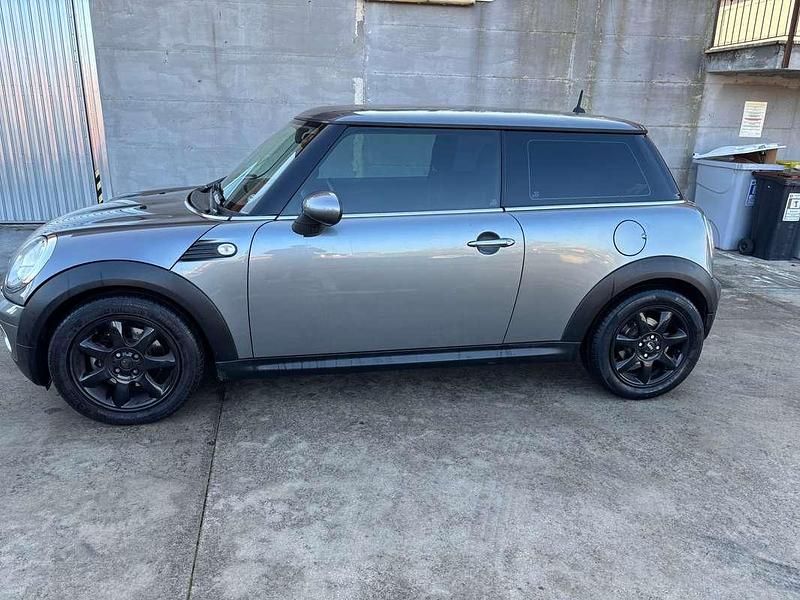 Begagnad Mini ONE 75 HK (55 kW) 2010 Grå Halvkombi
