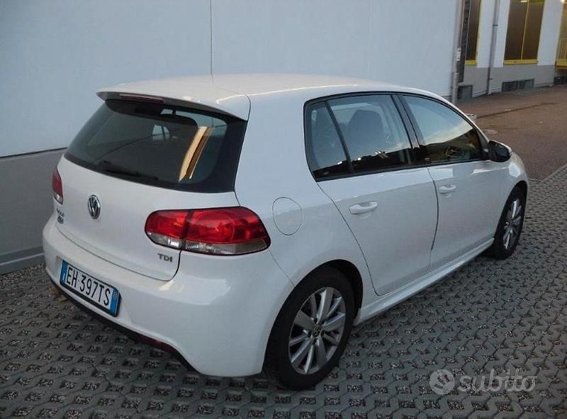 Usata VW Golf VI 105 CV (77 kW) 2011 Utilitaria
