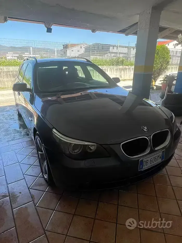 Usata BMW 520 163 CV (119 kW) 2006 Nero Station wagon
