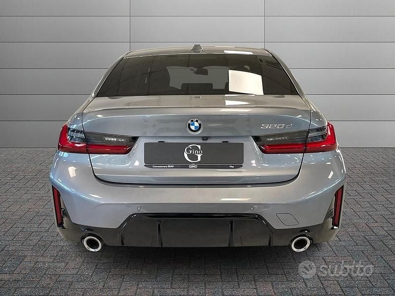 Usata BMW 320e M Sport 190 CV (139 kW) 2024 Grigio Berlina