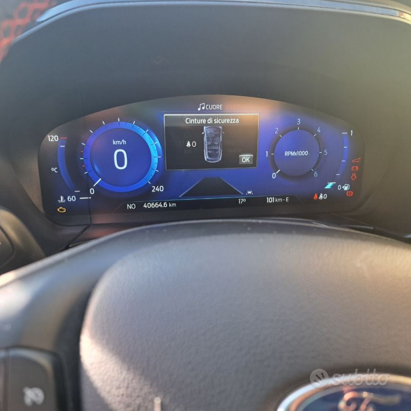 Usata Ford Kuga ST-Line 120 CV (88 kW) 2020 Rosso SUV