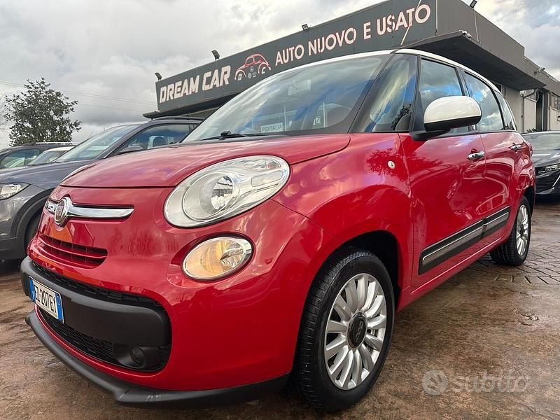 Usata Fiat 500L Living 120 CV (88 kW) 2015 Rosso Monovolume