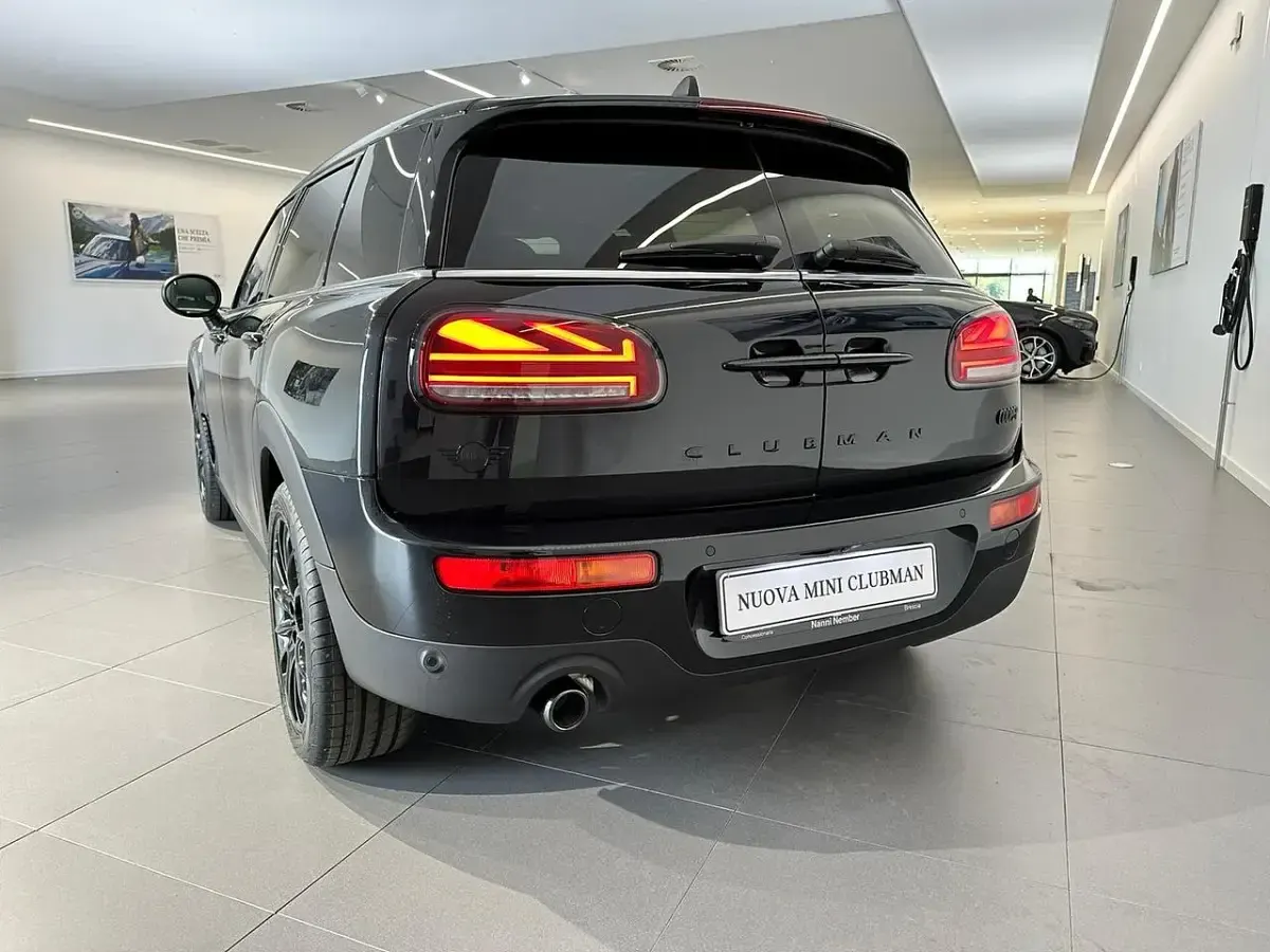 Usata Mini Cooper Clubman Premium Plus 135 CV (99 kW) 2022 Nero Station wagon