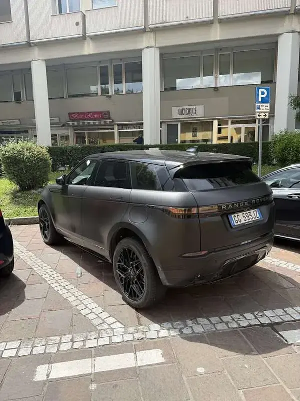 Usata Land Rover Range Rover evoque R-Dynamic 200 CV (147 kW) 2022 Nero SUV