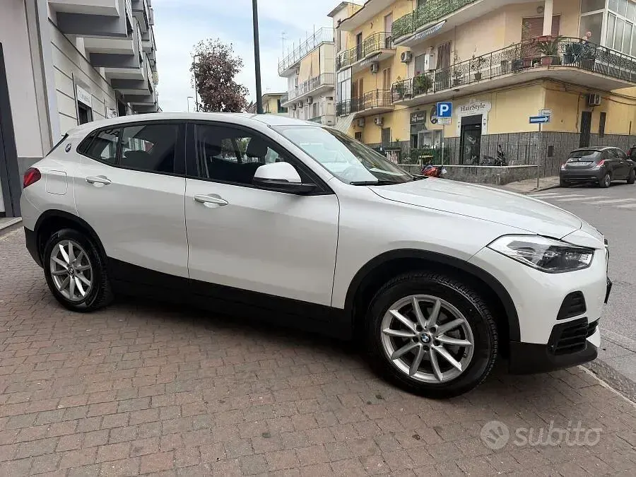 Usata BMW 116 116 CV (85 kW) 2023 Bianco Utilitaria