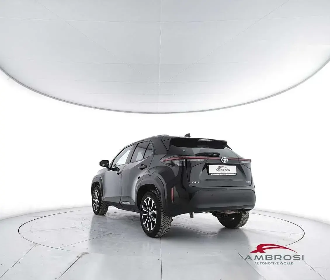 Usata Toyota Yaris Cross Trend 92 CV (67 kW) 2022 Nero SUV