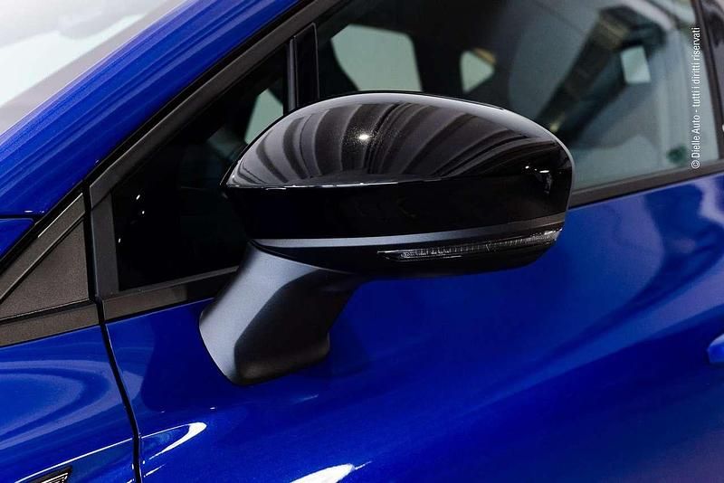 Nuova Renault Captur Techno 101 CV (74 kW) 2026 Bleu iron SUV