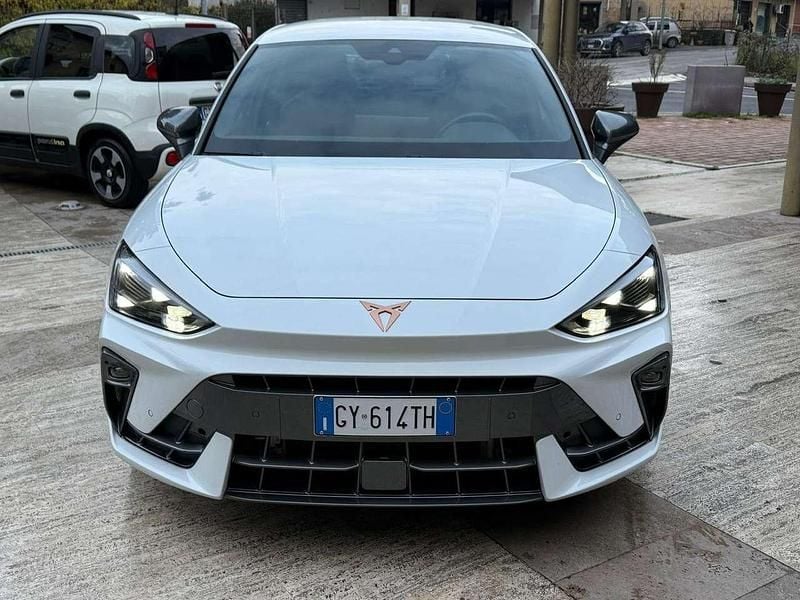 Usata Cupra Leon 150 CV (110 kW) 2025 Bianco Berlina