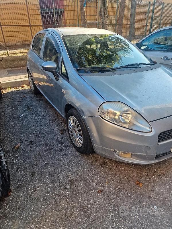 Grigio Usata 2007 Fiat Punto Due volumi | 1500 € (Ottimo prezzo) - Immagine 1/4