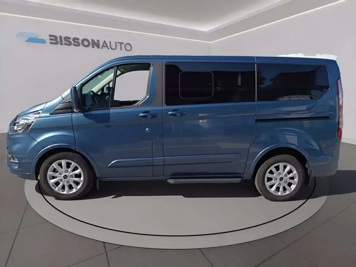 Usata Ford Tourneo Custom Titanium 131 CV (96 kW) 2021 Blu met. Furgone