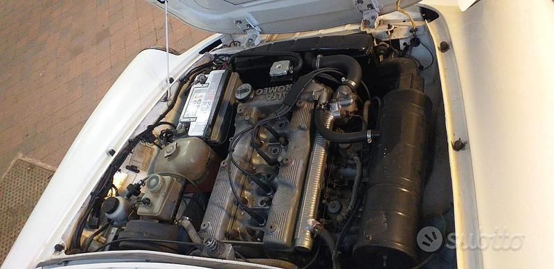 Begagnad Alfa Romeo Spider Veloce 128 HK (94 kW) 1987 Vit Cab