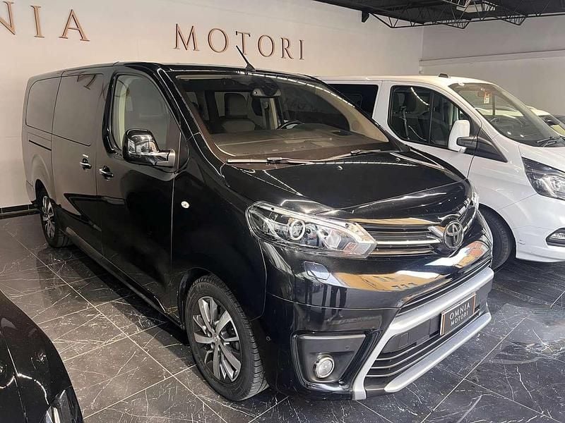 Usata Toyota Proace Luxury 177 CV (130 kW) 2022 Nero Monovolume