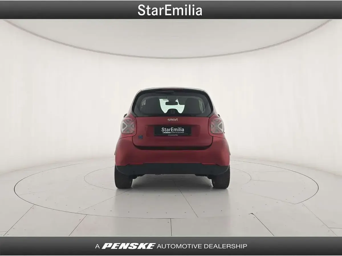 Usata Smart ForTwo Coupé Prime 60 kW (82 CV) 2023 Rosso Utilitaria