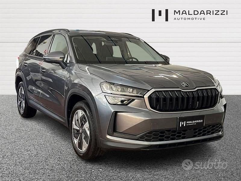 Grigio Usata 2025 Skoda Kodiaq Executive SUV | 35.900 € (Buon prezzo) - Immagine 1/4