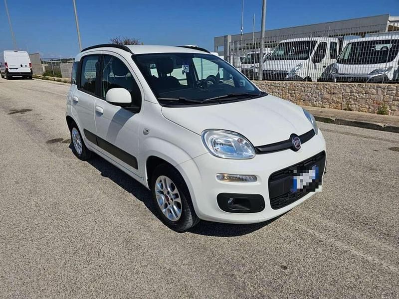 Usata Fiat Panda Lounge 69 CV (50 kW) 2020 Bianco Utilitaria
