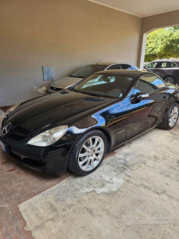 Usata Mercedes SLK200 163 CV (119 kW) 2005 Nero Cabrio