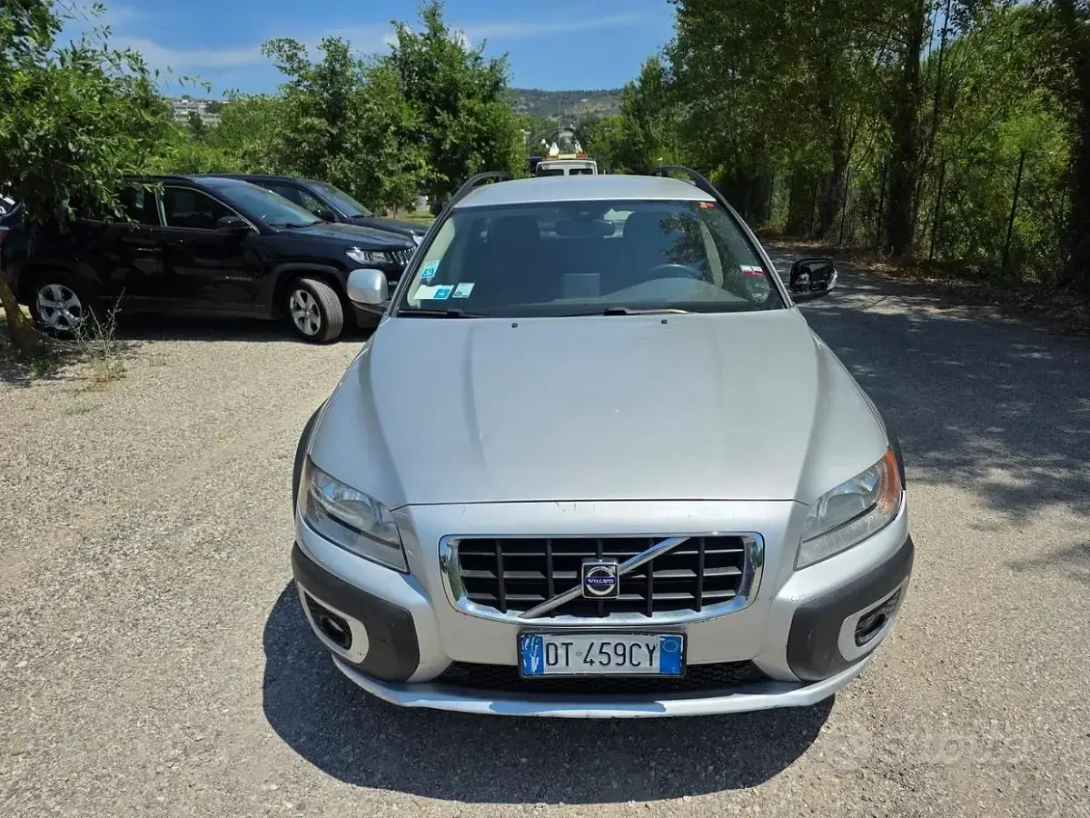 Usata Volvo XC70 Summum 185 CV (136 kW) 2009 Grigio Station wagon