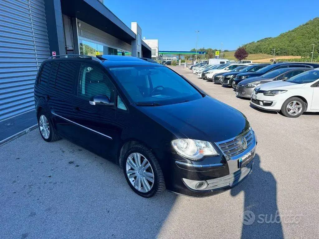 Usata VW Touran Highline 140 CV (102 kW) 2008 Nero Monovolume