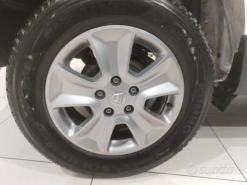 Usata Dacia Duster Lauréate 115 CV (84 kW) 2017 Bianco SUV
