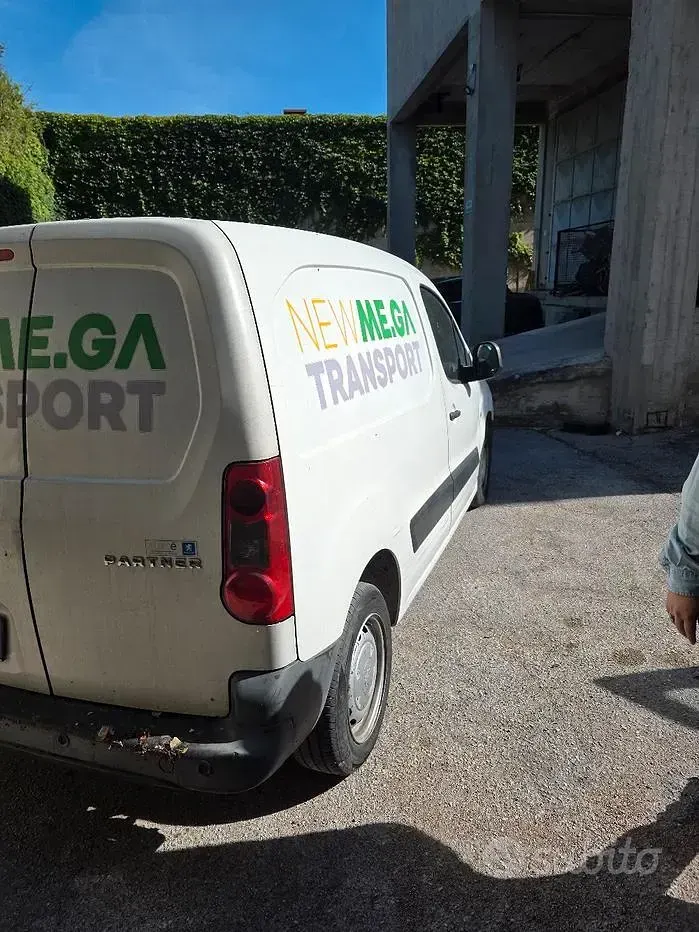 Usata Peugeot Partner 90 CV (66 kW) 2009 Monovolume