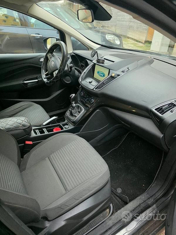 Usata Ford C-MAX 120 CV (88 kW) 2016 Grigio Monovolume