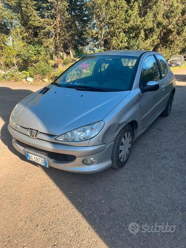 Usata Peugeot 206 68 CV (50 kW) 2006 Grigio Berlina