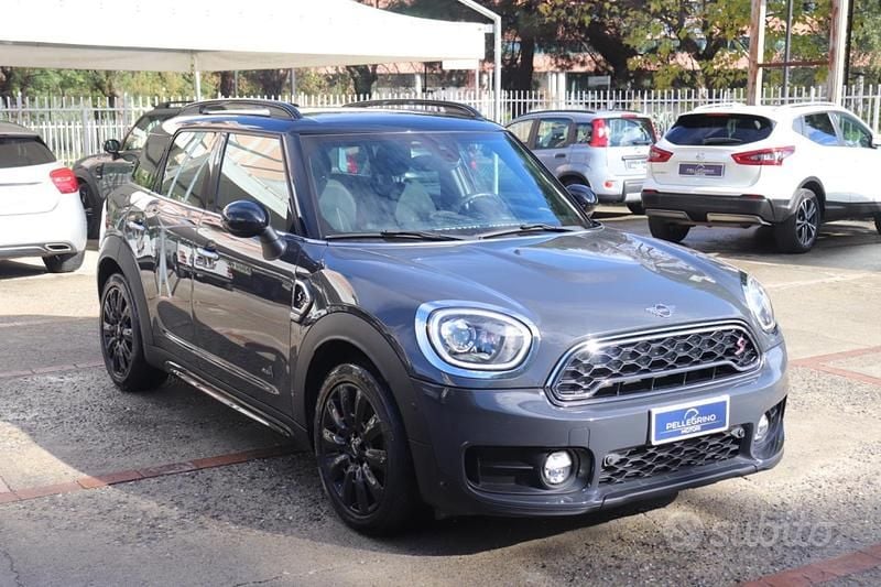 Grigio Usata 2019 Mini Cooper SD Countryman Hype SUV | 24.900 € (Buon prezzo) - Immagine 1/4